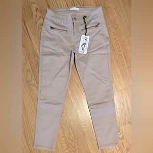 NWT Gray Purple Stretch Skinny Jeans (Juniors)